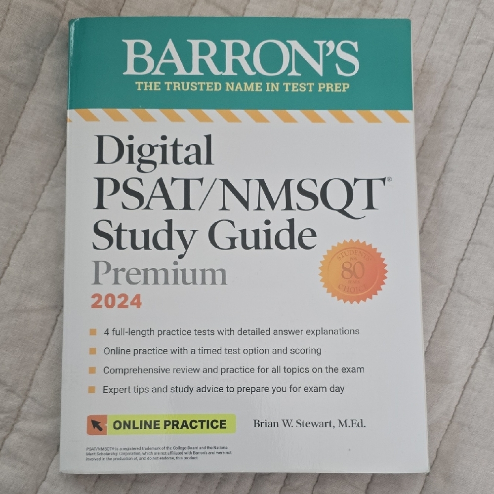 Barron's Digital PSAT/NMSQT Study Guide 2024 - Green and White